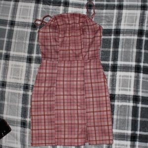 Bodycon pink plaid dress
